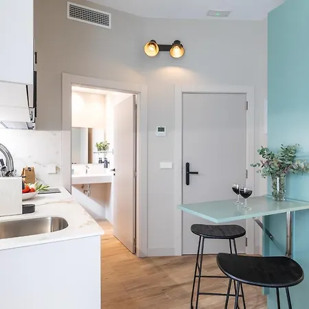 Hotel apartamentowy Moontels Mercado De Ruzafa Walencja