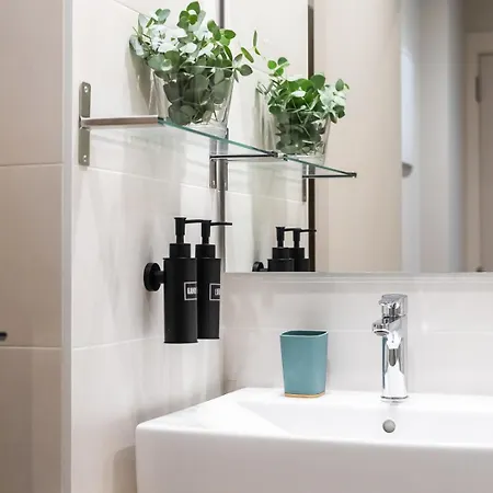 Moontels Mercado De Ruzafa Valensiya