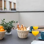 Aparthotel Moontels Mercado De Ruzafa 4*